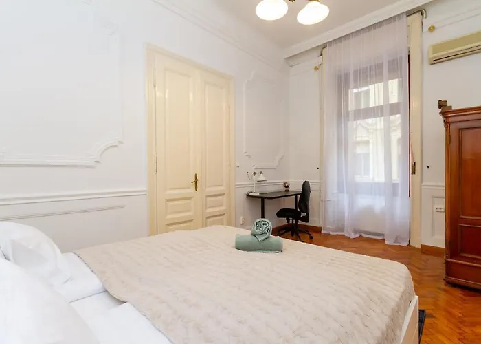 D8 Kadar Street Nest By Nw